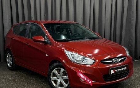 Hyundai Solaris II рестайлинг, 2011 год, 689 999 рублей, 2 фотография