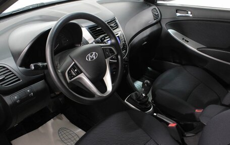 Hyundai Solaris II рестайлинг, 2013 год, 600 000 рублей, 9 фотография