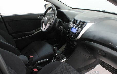 Hyundai Solaris II рестайлинг, 2013 год, 600 000 рублей, 5 фотография