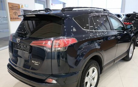 Toyota RAV4, 2019 год, 3 100 000 рублей, 5 фотография