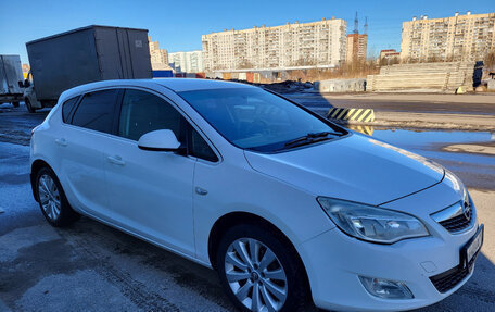 Opel Astra J, 2012 год, 650 000 рублей, 2 фотография