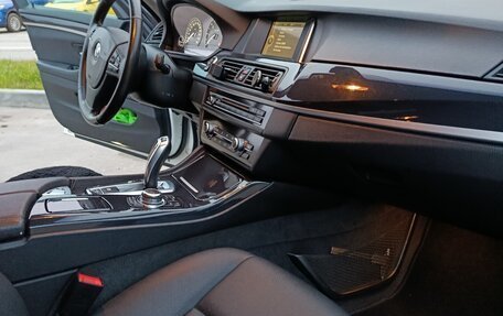 BMW 5 серия, 2013 год, 1 900 000 рублей, 6 фотография