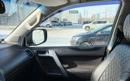 Toyota Land Cruiser Prado 150 рестайлинг 2, 2014 год, 3 500 000 рублей, 14 фотография