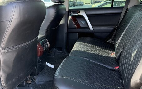 Toyota Land Cruiser Prado 150 рестайлинг 2, 2014 год, 3 500 000 рублей, 16 фотография