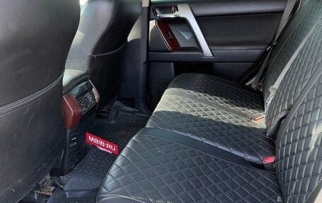 Toyota Land Cruiser Prado 150 рестайлинг 2, 2014 год, 3 500 000 рублей, 17 фотография