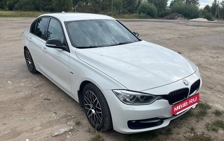 BMW 3 серия, 2013 год, 1 600 000 рублей, 11 фотография