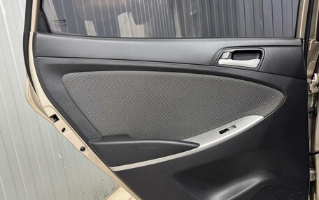 Hyundai Solaris II рестайлинг, 2011 год, 848 000 рублей, 13 фотография