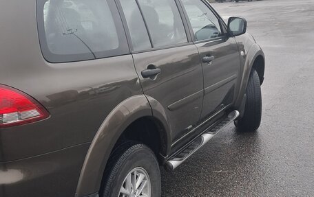 Mitsubishi Pajero Sport II рестайлинг, 2015 год, 1 800 000 рублей, 2 фотография