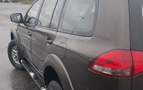 Mitsubishi Pajero Sport II рестайлинг, 2015 год, 1 800 000 рублей, 9 фотография