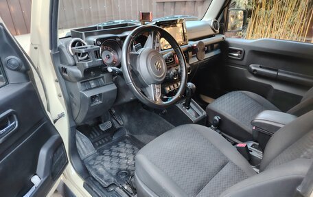 Suzuki Jimny, 2021 год, 3 050 000 рублей, 10 фотография