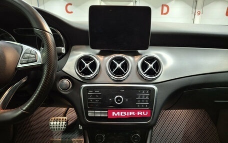 Mercedes-Benz GLA, 2018 год, 2 999 000 рублей, 15 фотография