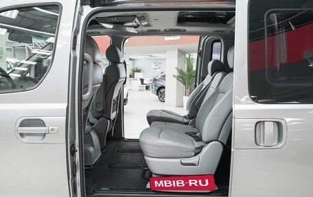 Hyundai Grand Starex Grand Starex I рестайлинг 2, 2012 год, 1 390 000 рублей, 9 фотография