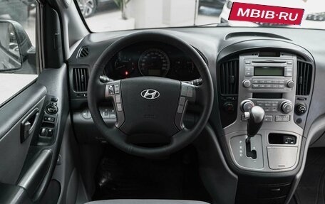 Hyundai Grand Starex Grand Starex I рестайлинг 2, 2012 год, 1 390 000 рублей, 15 фотография