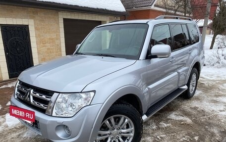 Mitsubishi Pajero IV, 2014 год, 2 995 000 рублей, 3 фотография