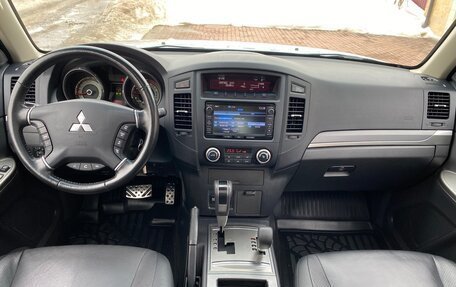 Mitsubishi Pajero IV, 2014 год, 2 995 000 рублей, 11 фотография