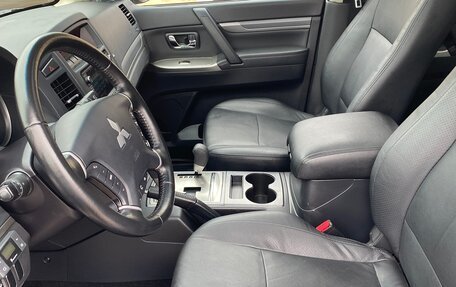 Mitsubishi Pajero IV, 2014 год, 2 995 000 рублей, 12 фотография