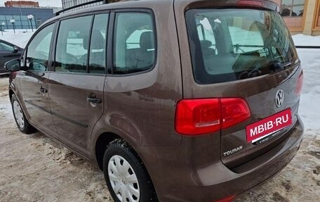 Volkswagen Touran III, 2012 год, 1 200 000 рублей, 4 фотография