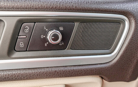 Volkswagen Touareg III, 2011 год, 1 629 000 рублей, 10 фотография