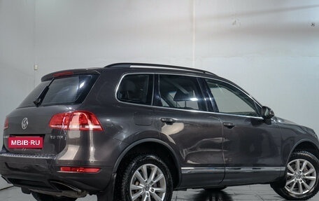 Volkswagen Touareg III, 2011 год, 1 629 000 рублей, 7 фотография