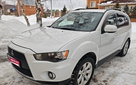 Mitsubishi Outlander III рестайлинг 3, 2011 год, 1 160 000 рублей, 1 фотография