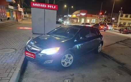 Opel Astra J, 2011 год, 720 000 рублей, 1 фотография