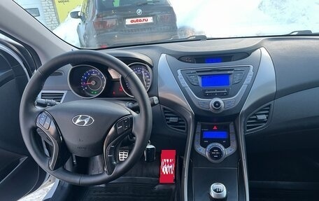 Hyundai Elantra V, 2013 год, 830 000 рублей, 8 фотография
