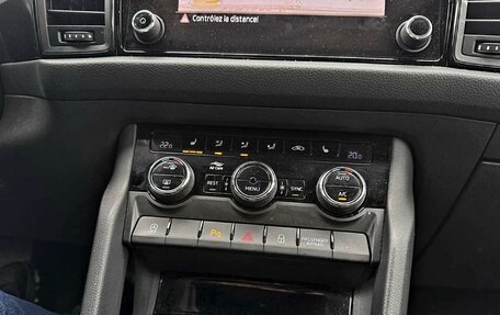 Skoda Kodiaq I, 2023 год, 2 800 000 рублей, 10 фотография