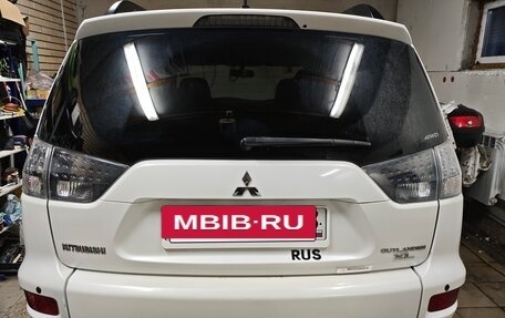 Mitsubishi Outlander III рестайлинг 3, 2011 год, 1 160 000 рублей, 2 фотография