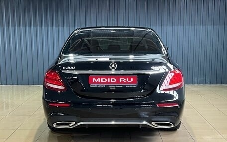 Mercedes-Benz E-Класс, 2019 год, 4 000 000 рублей, 4 фотография