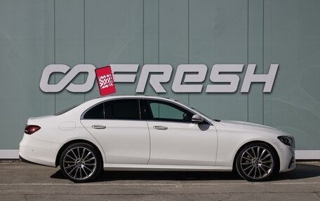 Mercedes-Benz E-Класс, 2021 год, 6 300 000 рублей, 5 фотография