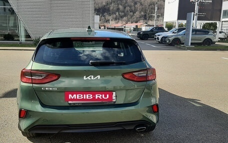 KIA cee'd III, 2022 год, 1 900 000 рублей, 2 фотография