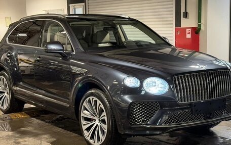 Bentley Bentayga I, 2025 год, 42 900 000 рублей, 3 фотография