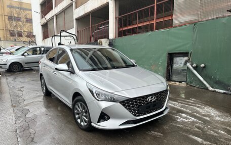 Hyundai Solaris II рестайлинг, 2021 год, 1 990 000 рублей, 4 фотография