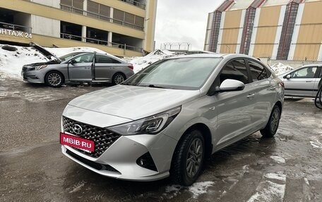 Hyundai Solaris II рестайлинг, 2021 год, 1 990 000 рублей, 3 фотография