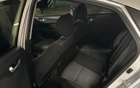 Hyundai Solaris II рестайлинг, 2021 год, 1 990 000 рублей, 10 фотография