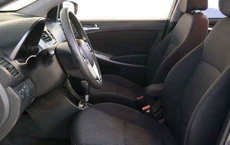 Hyundai Solaris II рестайлинг, 2013 год, 999 000 рублей, 8 фотография