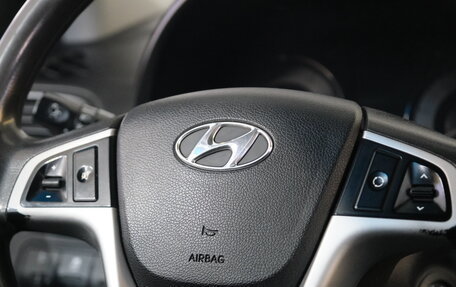 Hyundai Solaris II рестайлинг, 2013 год, 999 000 рублей, 13 фотография