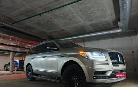 Lincoln Navigator, 2019 год, 5 555 555 рублей, 3 фотография