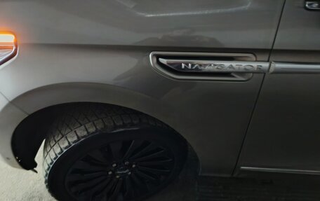 Lincoln Navigator, 2019 год, 5 555 555 рублей, 20 фотография