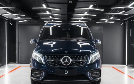 Mercedes-Benz V-Класс, 2020 год, 5 300 000 рублей, 1 фотография