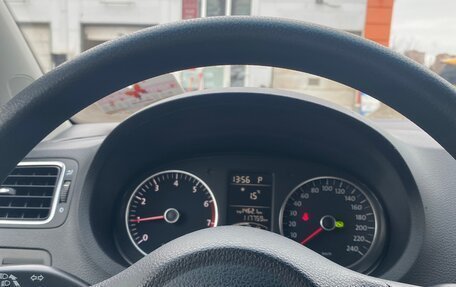 Volkswagen Polo VI (EU Market), 2010 год, 880 000 рублей, 22 фотография