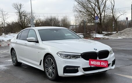 BMW 5 серия, 2018 год, 3 300 000 рублей, 3 фотография