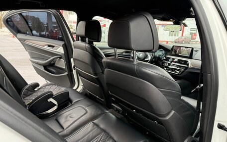 BMW 5 серия, 2018 год, 3 300 000 рублей, 17 фотография