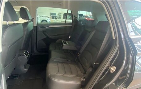 Skoda Kodiaq I, 2024 год, 5 100 000 рублей, 8 фотография