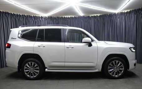 Toyota Land Cruiser, 2021 год, 9 898 000 рублей, 4 фотография