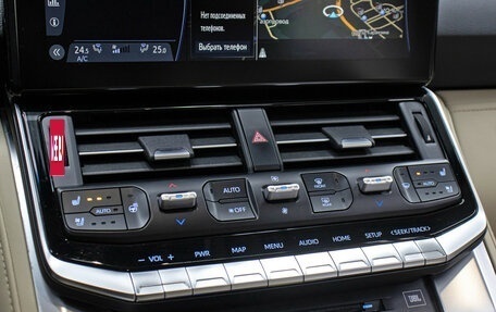 Toyota Land Cruiser, 2021 год, 9 898 000 рублей, 21 фотография