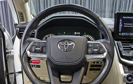 Toyota Land Cruiser, 2021 год, 9 898 000 рублей, 17 фотография