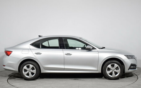 Skoda Octavia IV, 2021 год, 1 999 000 рублей, 4 фотография