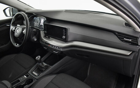 Skoda Octavia IV, 2021 год, 1 999 000 рублей, 12 фотография