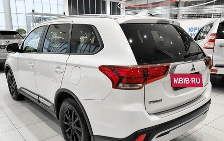 Mitsubishi Outlander III рестайлинг 3, 2019 год, 1 750 000 рублей, 8 фотография